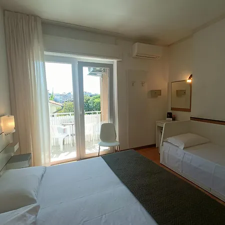 梅拉诺酒店 酒店 3*