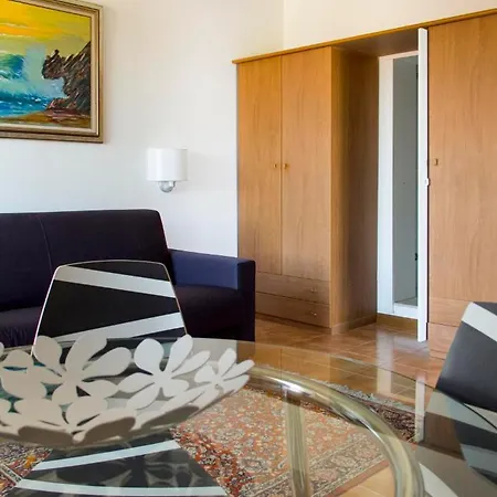 酒店 梅拉诺酒店 3*